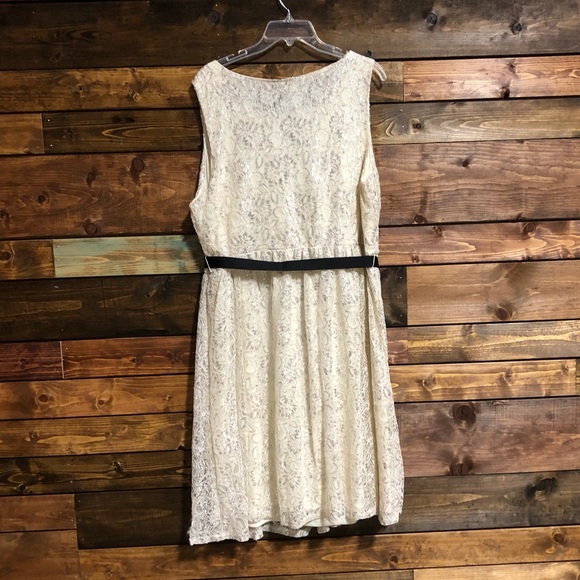 Forever Woman Cream & Metallic Lace Dress - Picture 5 of 5